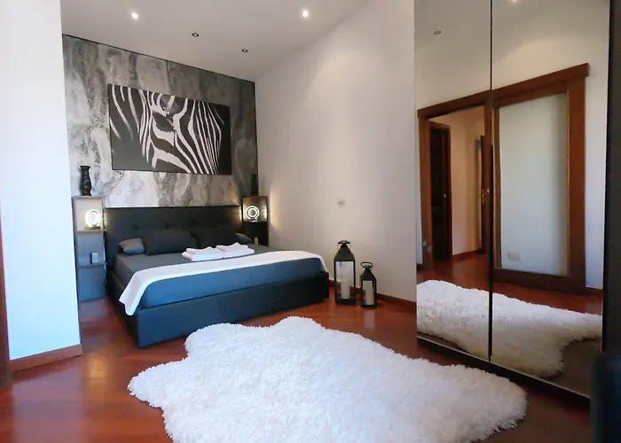 Apartment Deluxe *